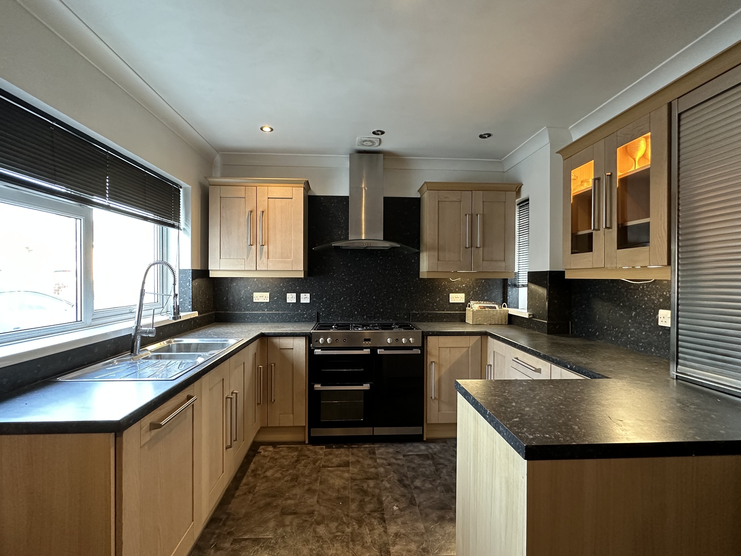 Photos of Broadway Avenue, Kingsteignton, Newton Abbot TQ12 64935812