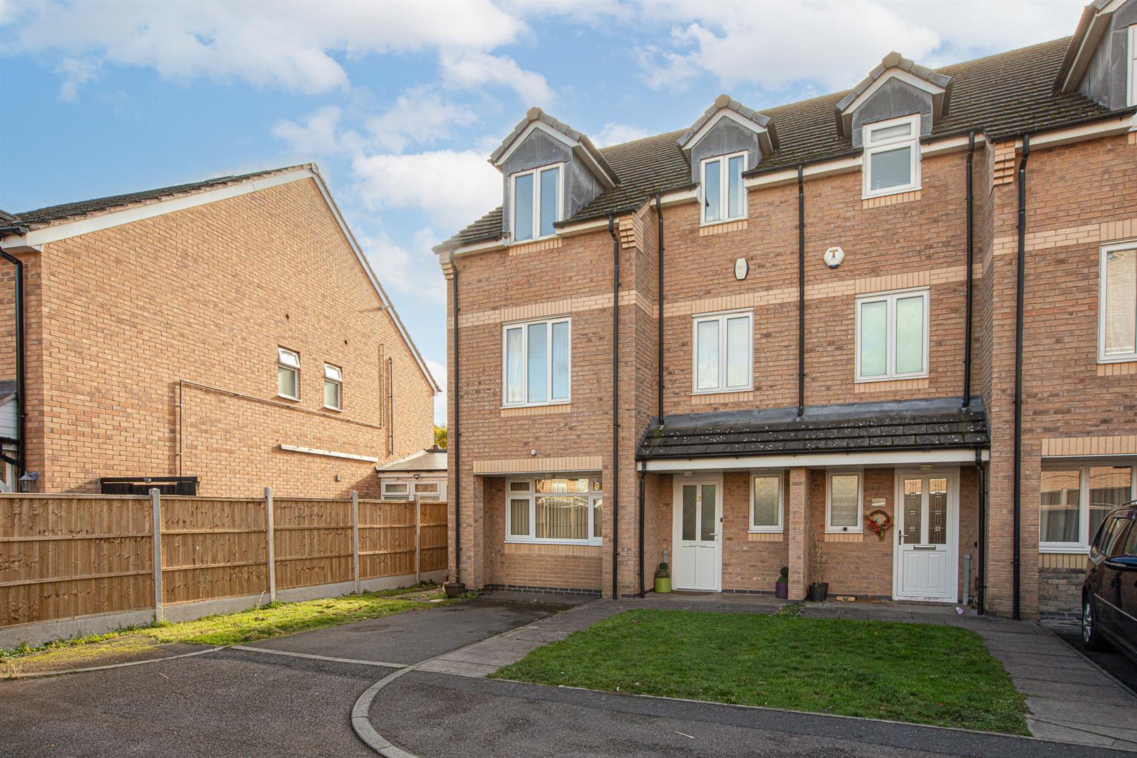 5-bed other on 15, Evington Valley Gardens, Leicester, £450,000