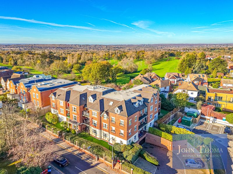3-bed flat on 19 Montpellier House, Manor Road, Chigwell, £549,995