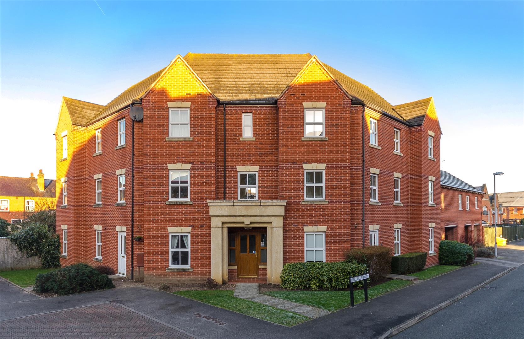 Free property report 10 Hercules Drive, Newark On Trent, NG24 1RA Chimnie