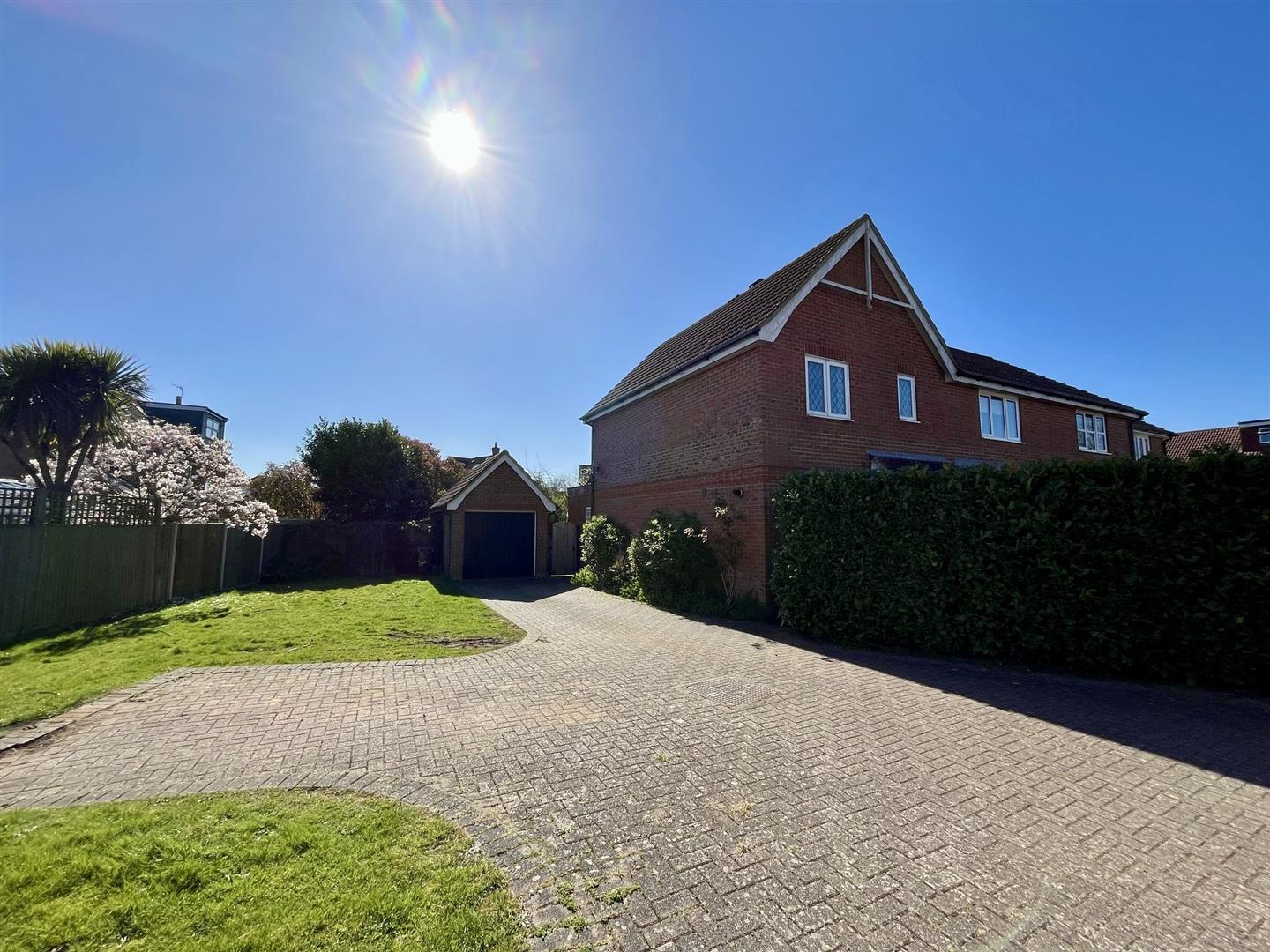 41, Bramley Way, Kings Hill photo 3
