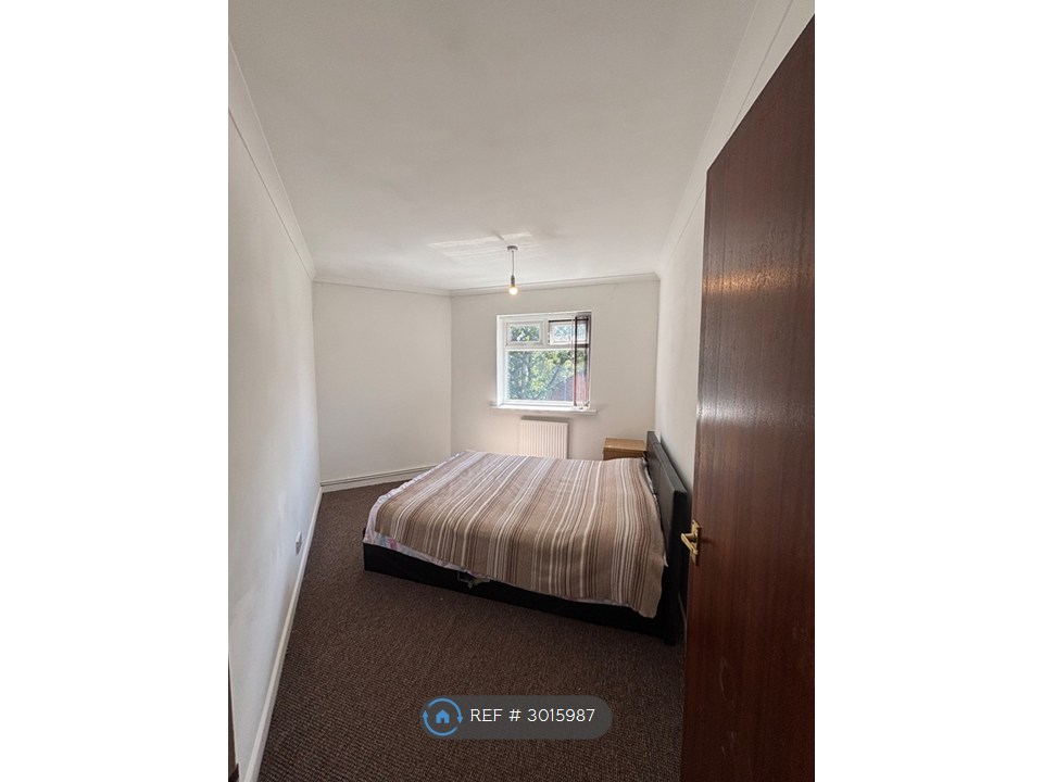 Alexander Court Rowland St, Salford photo 5