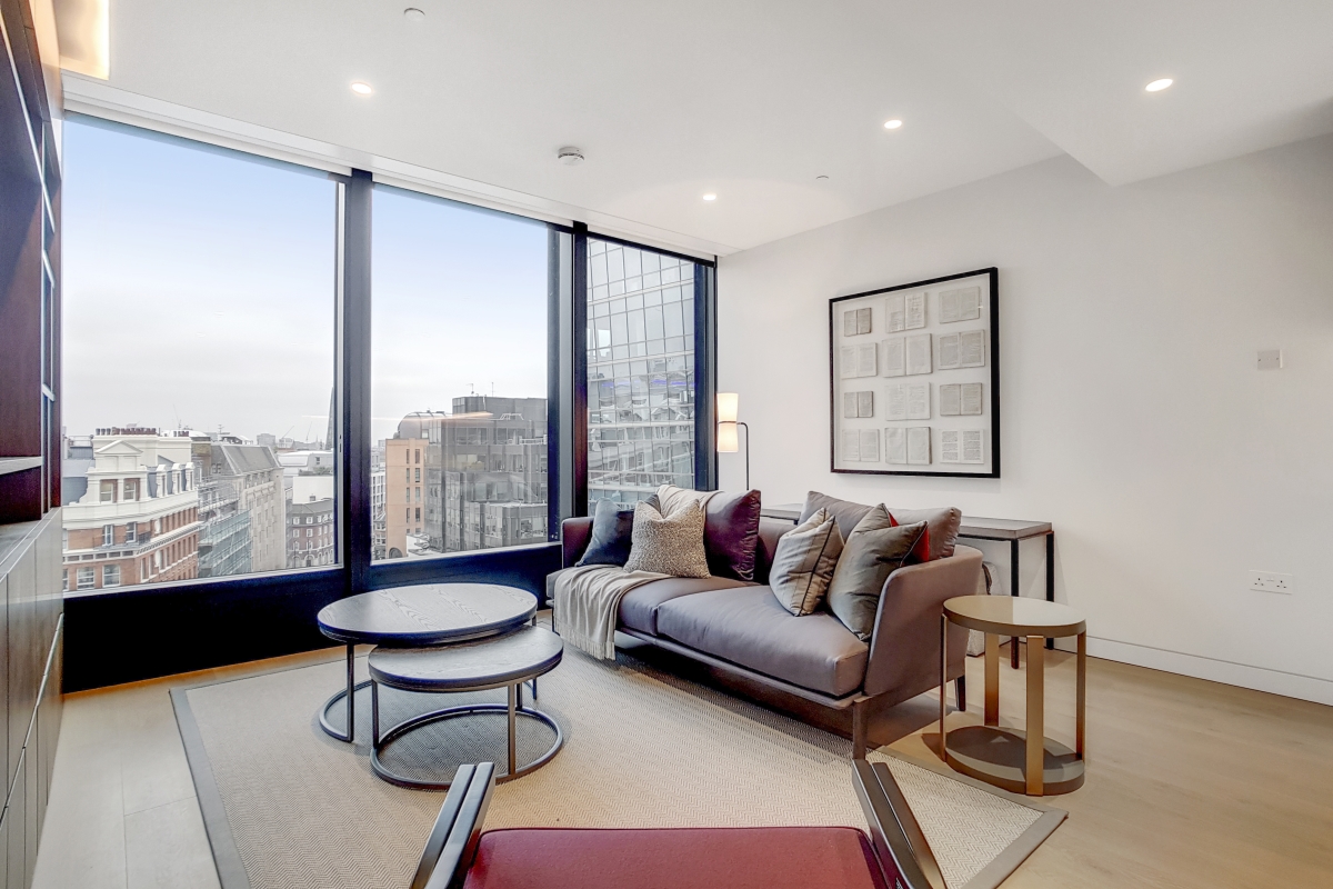 Apartment 703, The Tower, 64, Buckingham Gate, London photo 2
