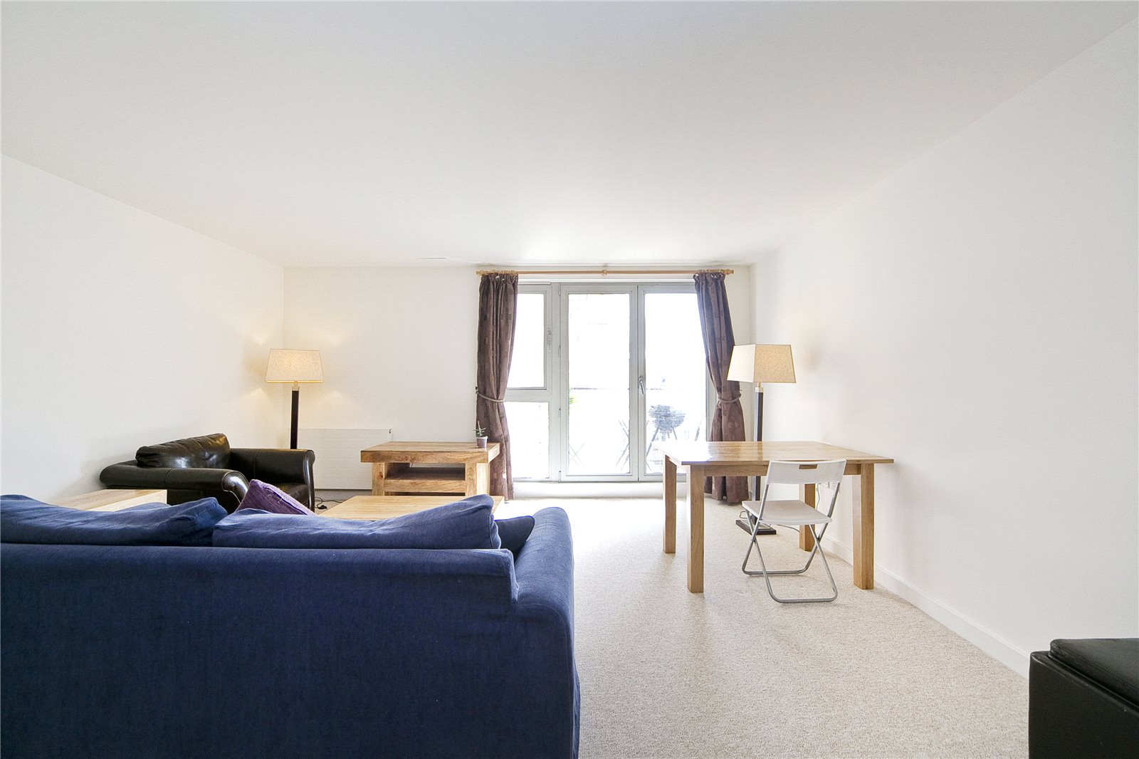 2-bed flat on 161, Carronade Court, London, £2,850/mo