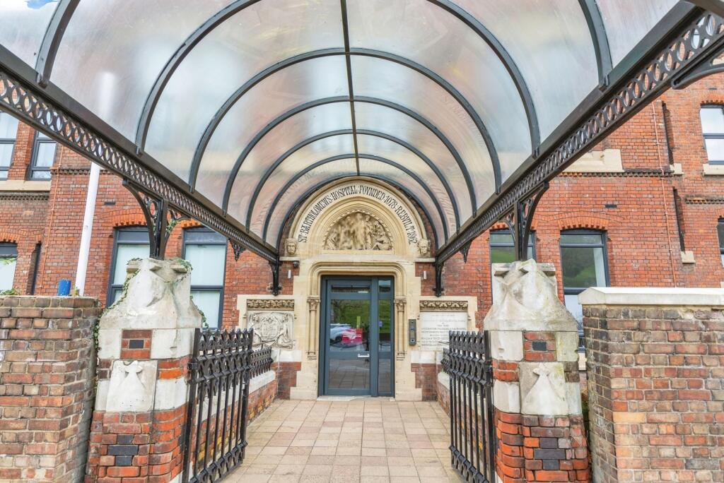 306 Bishops Court, St. Bartholomews,, New Road, Kent floorplan