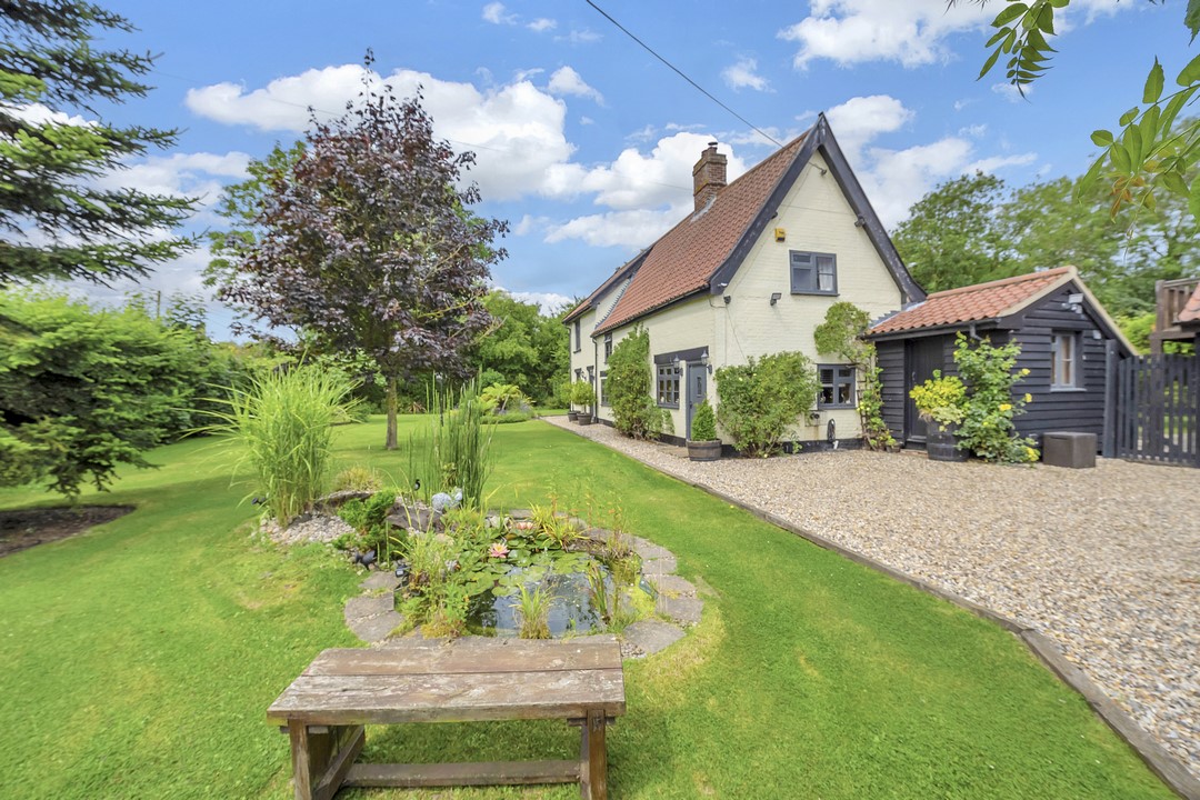 Sunnyside Cottage, Colegate End, Diss photo 2