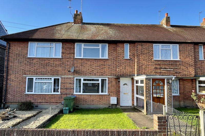 Free property report 70 Coverts Road, Claygate, Esher, KT10 0LJ Chimnie