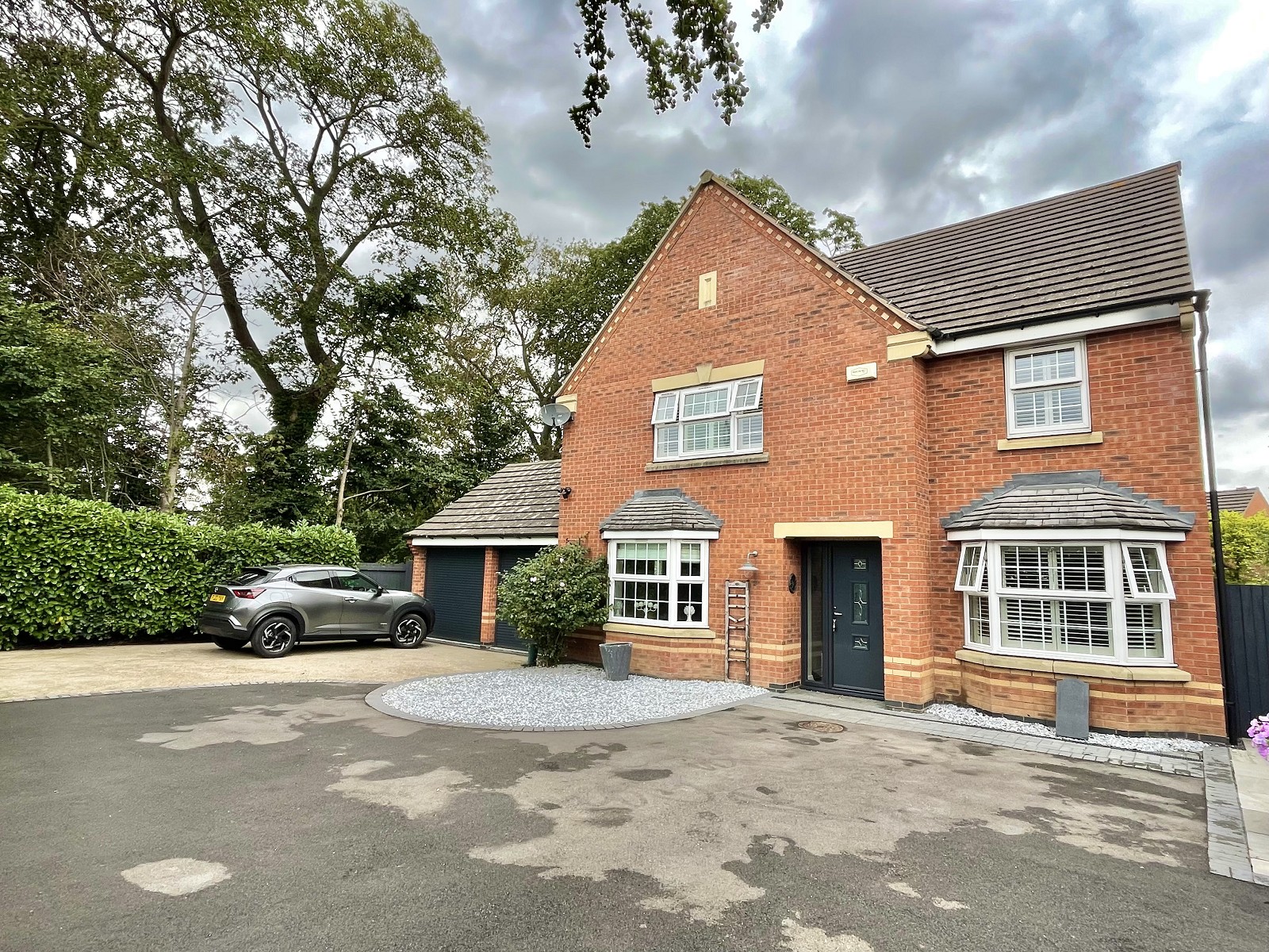 Photos of Loughland Close, Blaby, Leicester, Leicestershire. LE8