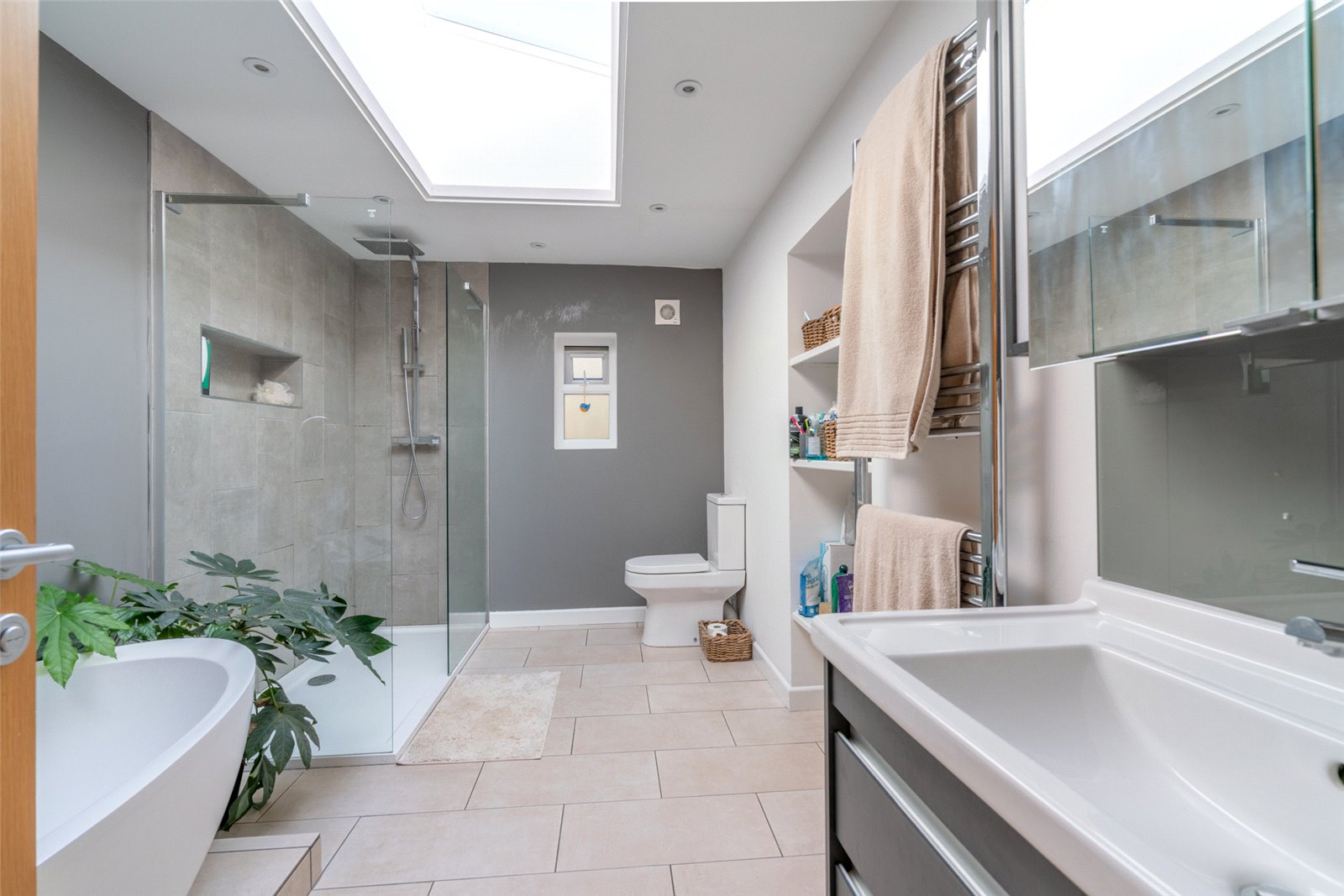 Photos of Hearne Road, Charlton Kings, Cheltenham, Gloucestershire GL53