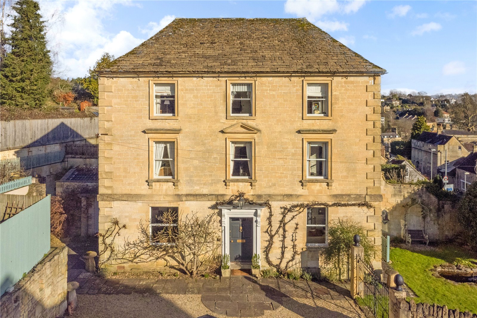 6 bedroom end terrace house for sale in London