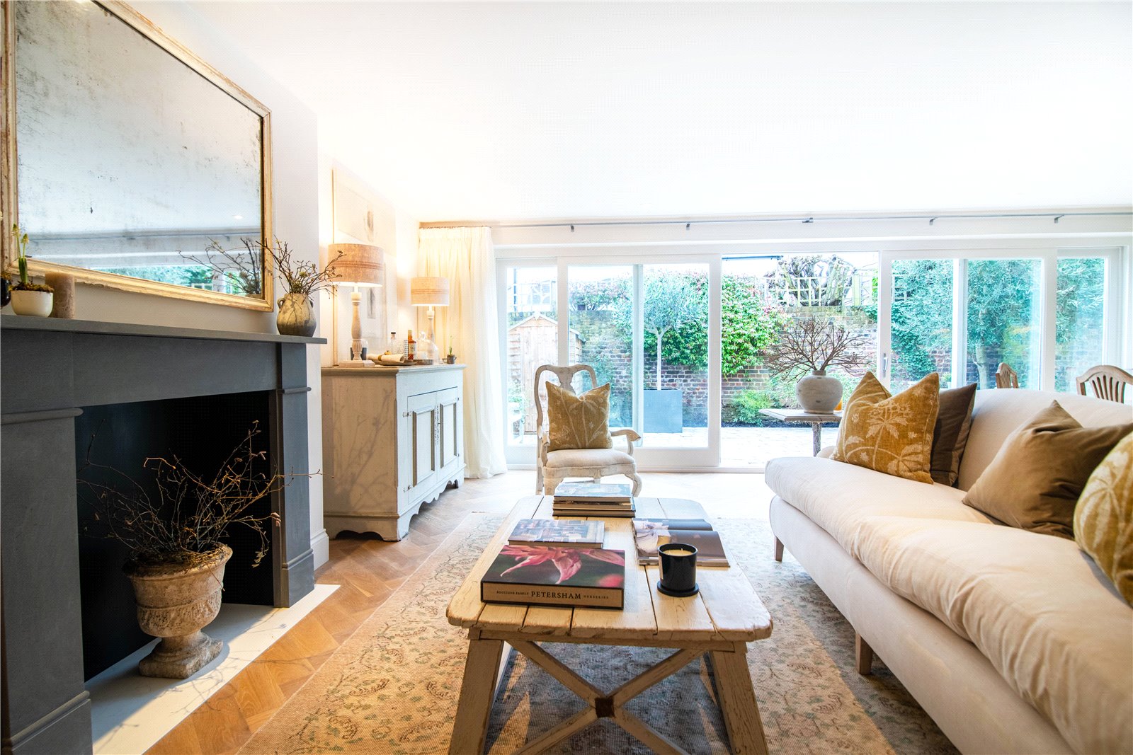 3 bedroom detached house for sale 0