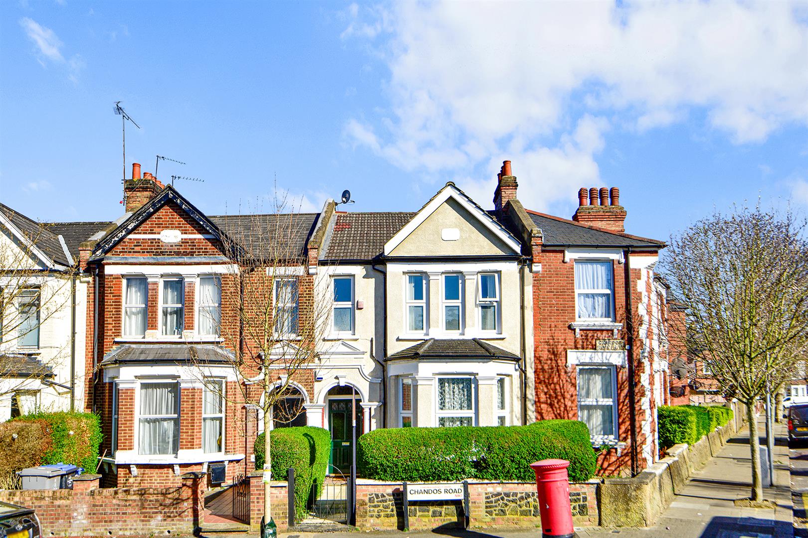 5 bedroom end terrace house for sale 0