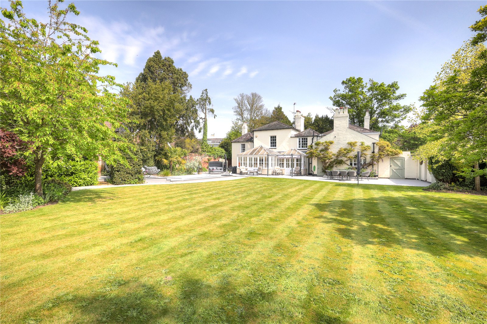 4 bedroom detached house for sale 0