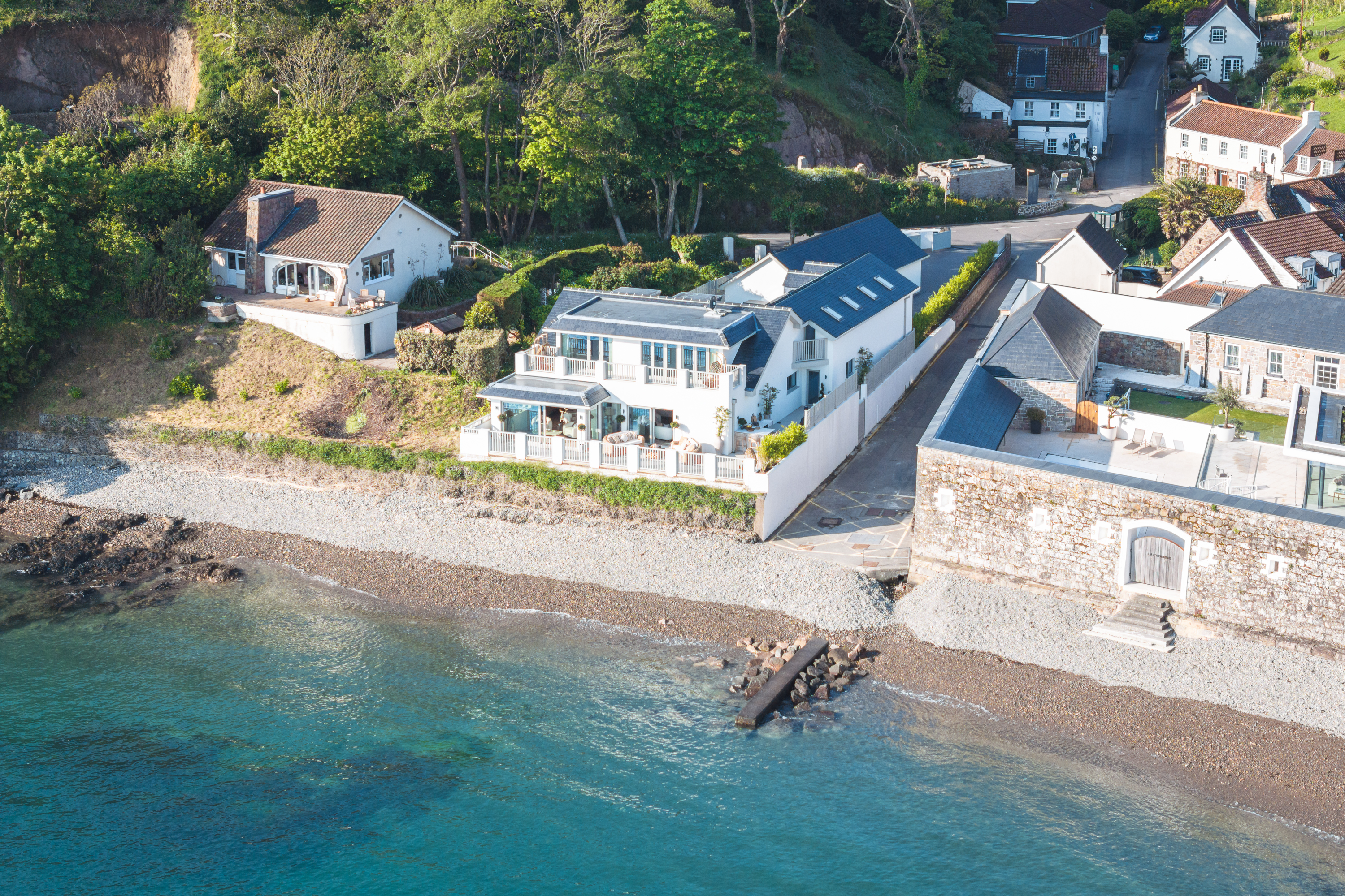 5 bedroom detached house for sale 0