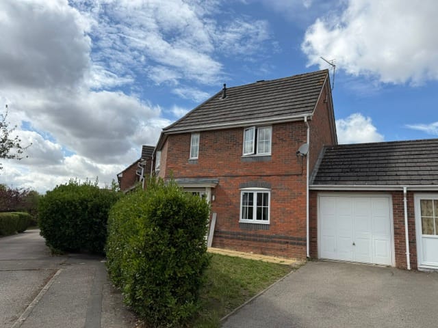 53, Bluebell Close, Corby photo 4
