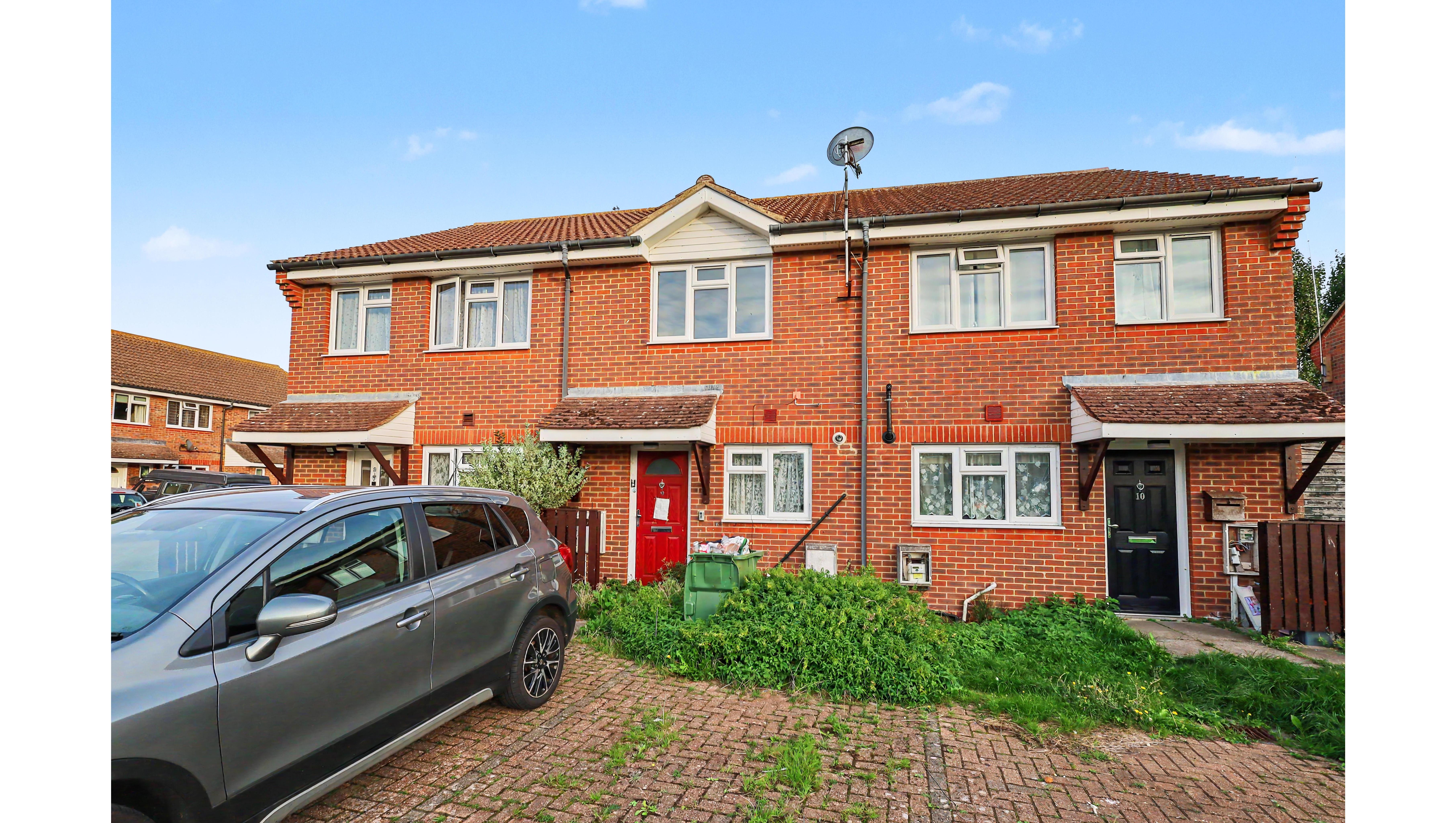 2 bed property for sale