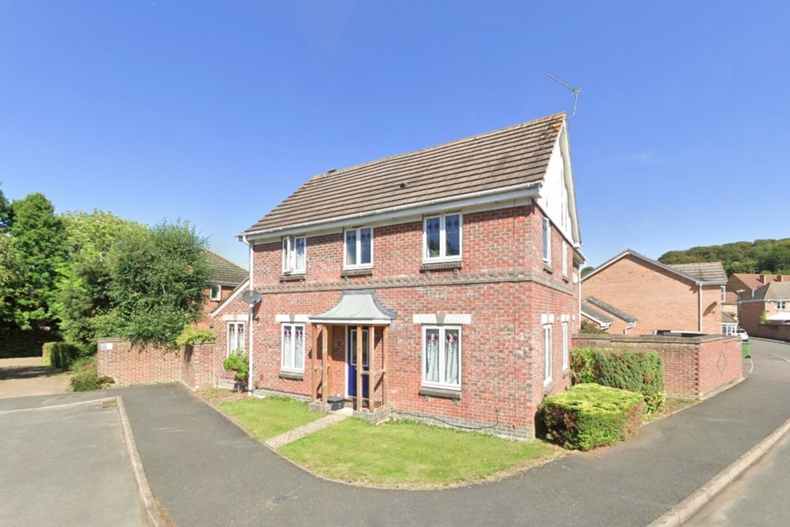 5, Henman Close - Abbey Meads, Swindon photo 3