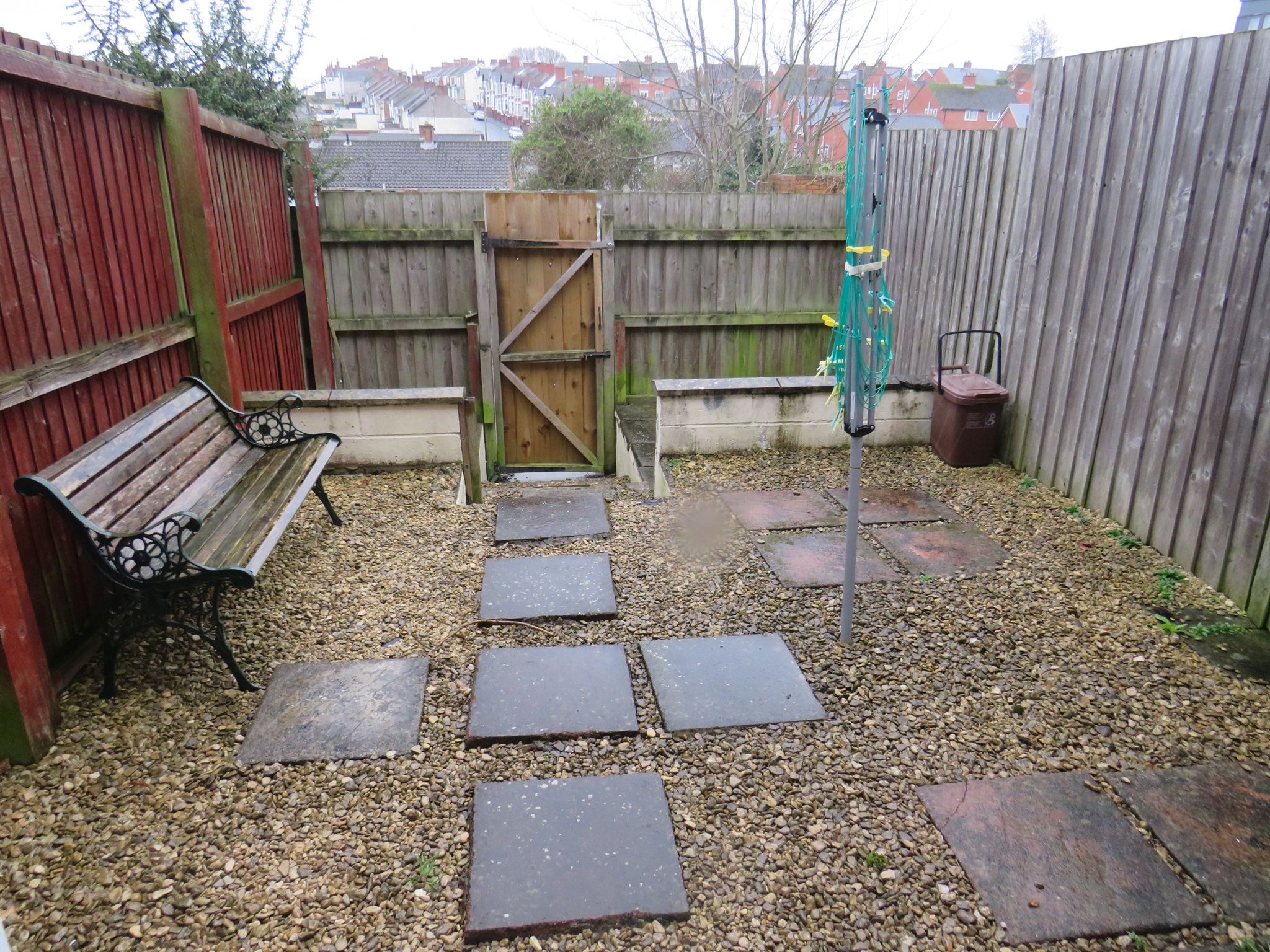 2 Bedrooms Terraced house for sale in Court Road, Barry CF63
