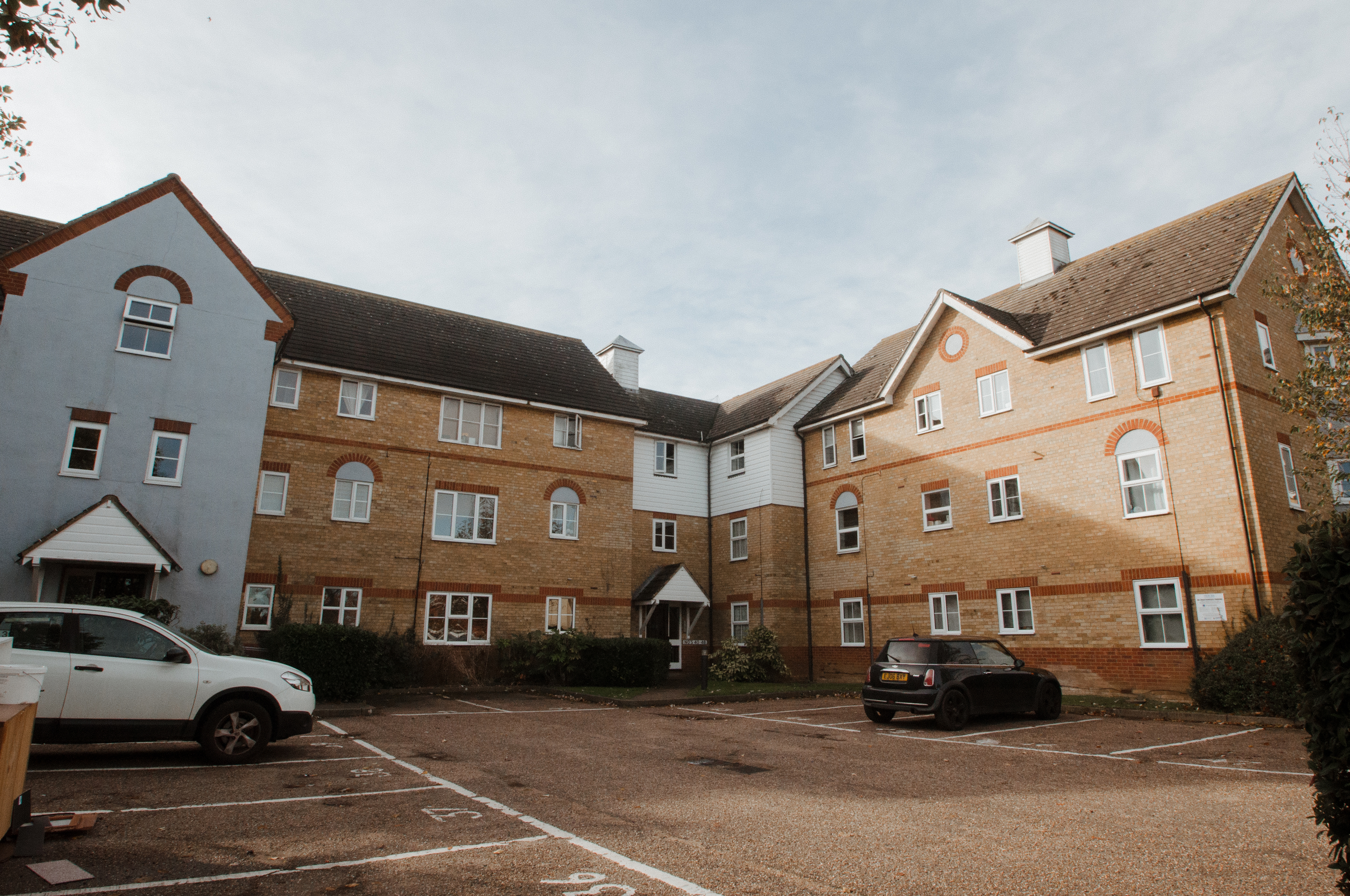 47, Saxon Court, Benfleet photo 2
