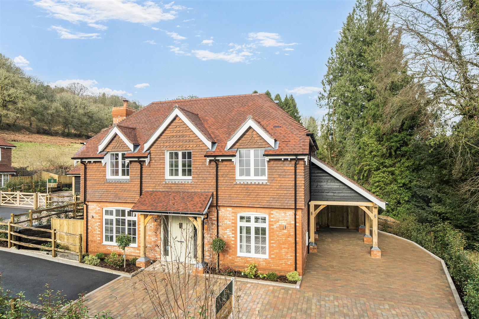 4 bedroom detached new house for sale - Million Plus.com The Luxury ...