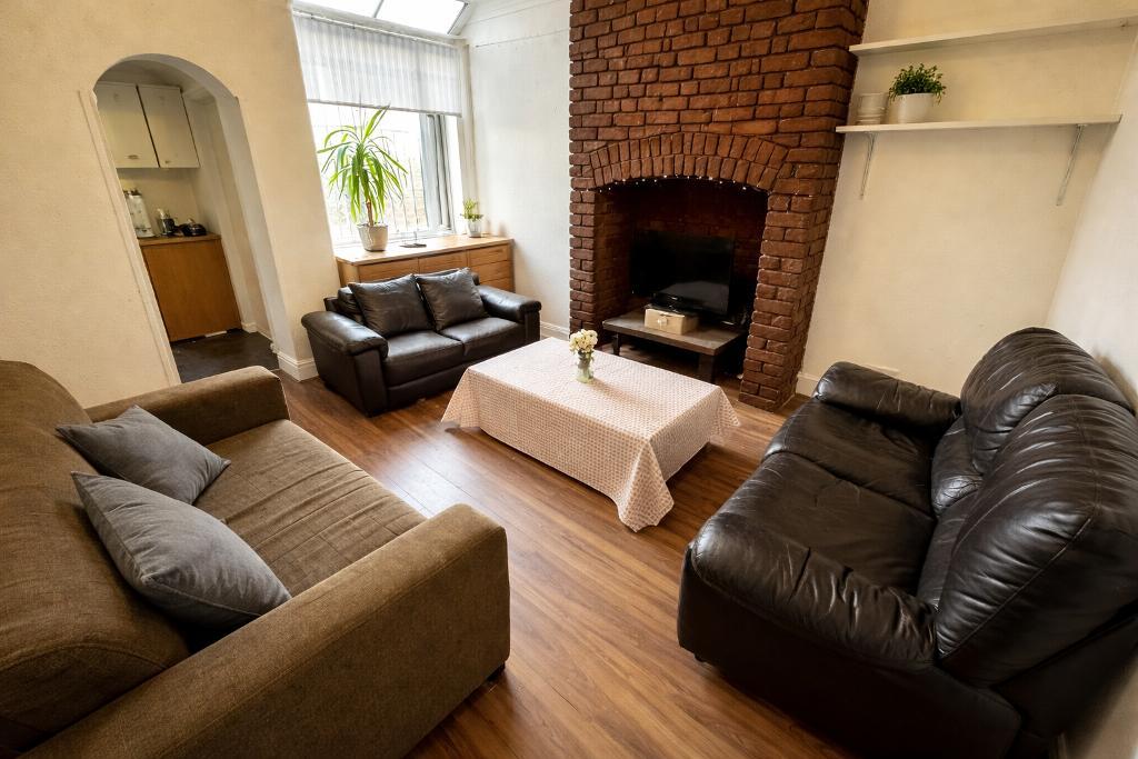 22, Furness Road, Manchester photo 2