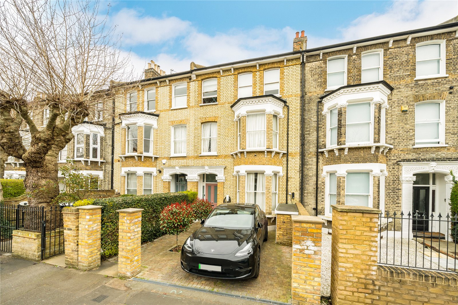 4 bedroom terraced house for sale
