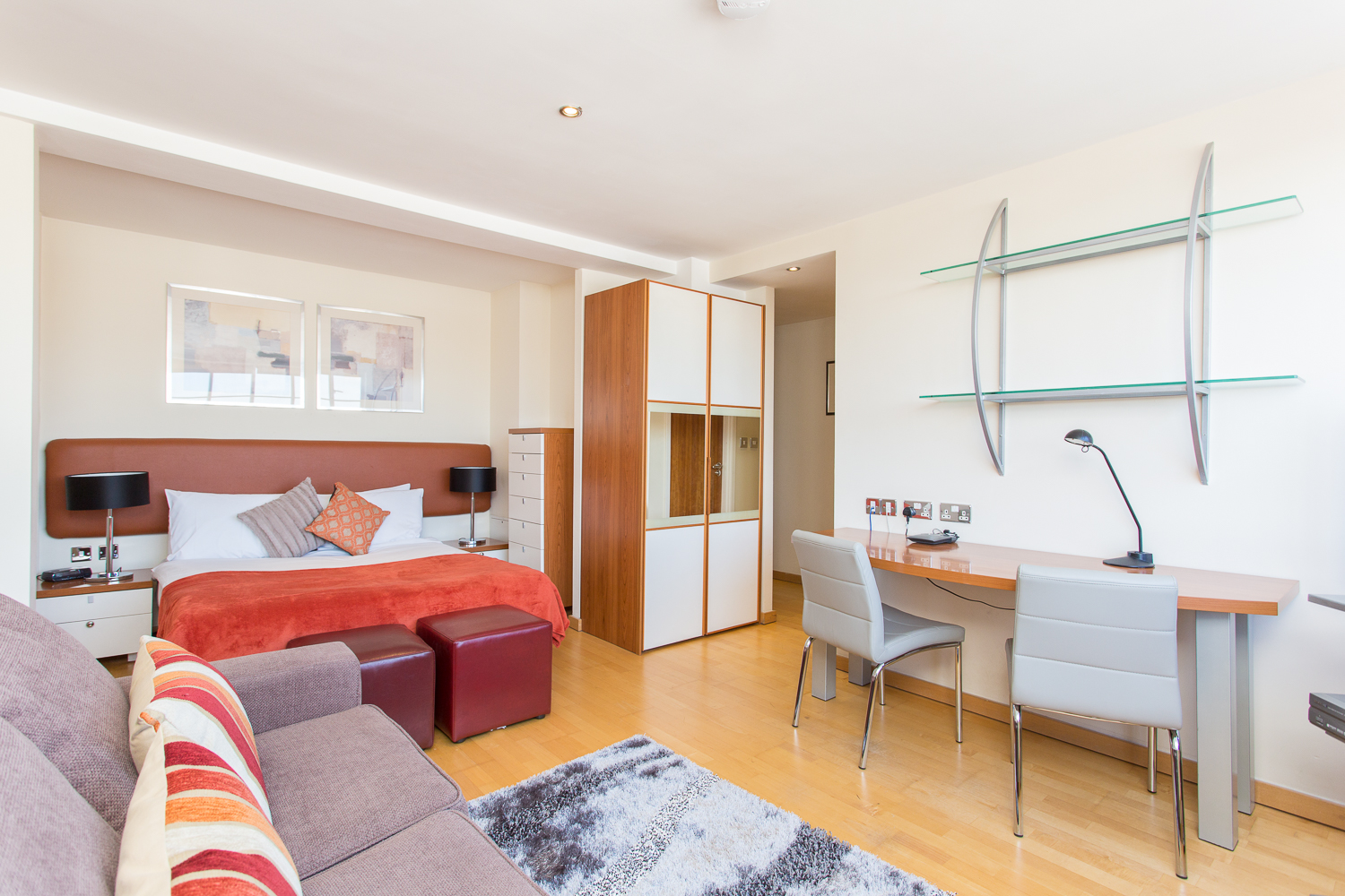 Studio Flats, Roland House, 121 Old Brompton Road, South Kensington photo 2