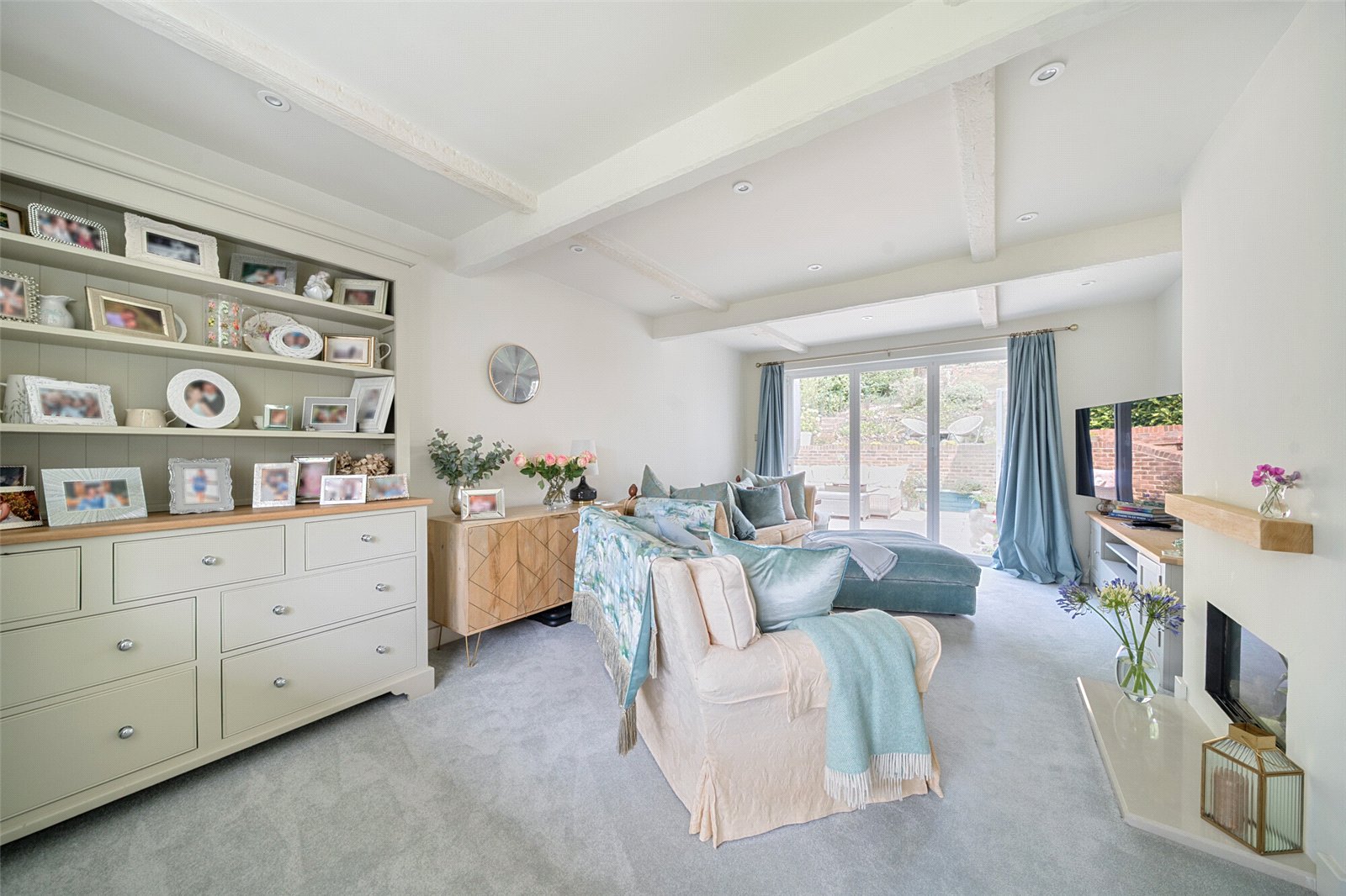 4 bedroom detached house for sale 0