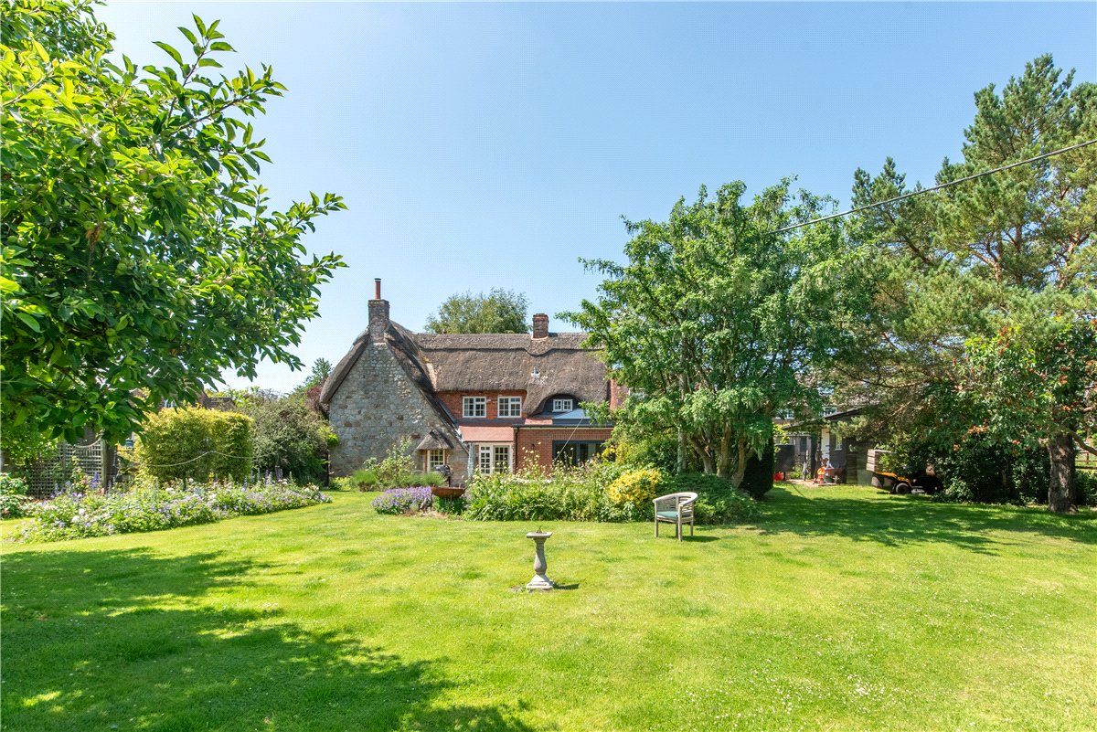 4 bedroom detached house for sale 0