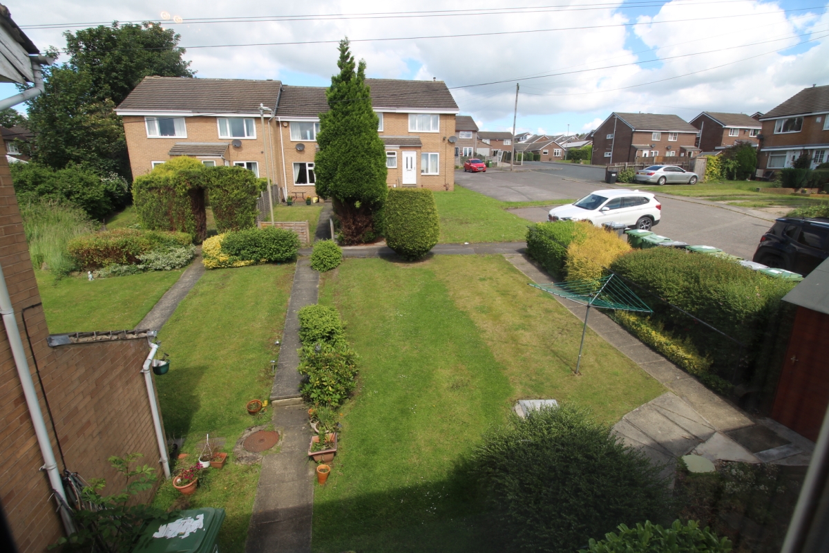 Free property report 142 Park Lea, Bradley, Huddersfield, HD2 1QR Chimnie