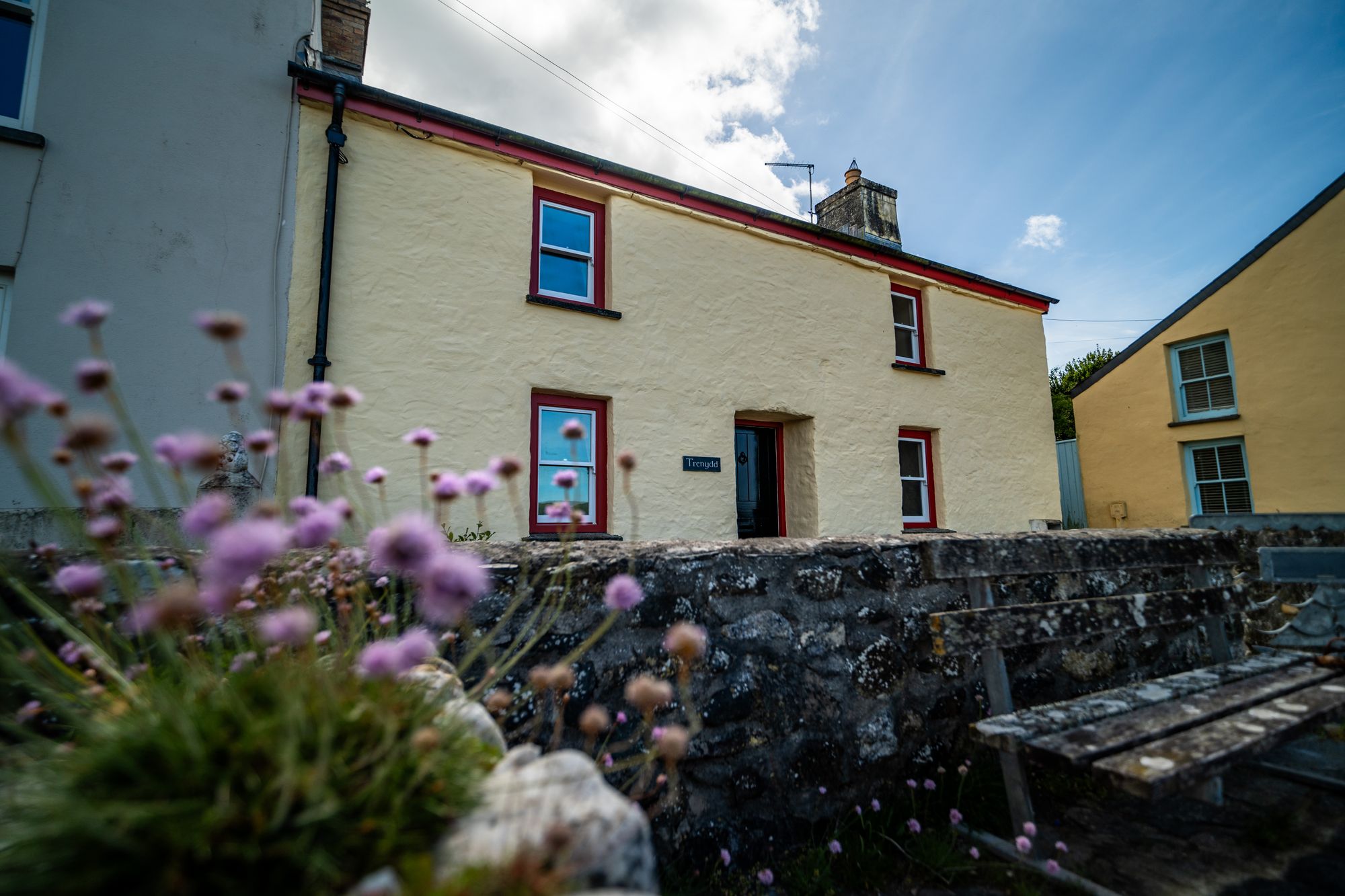 4 bedroom semi-detached house for sale 0