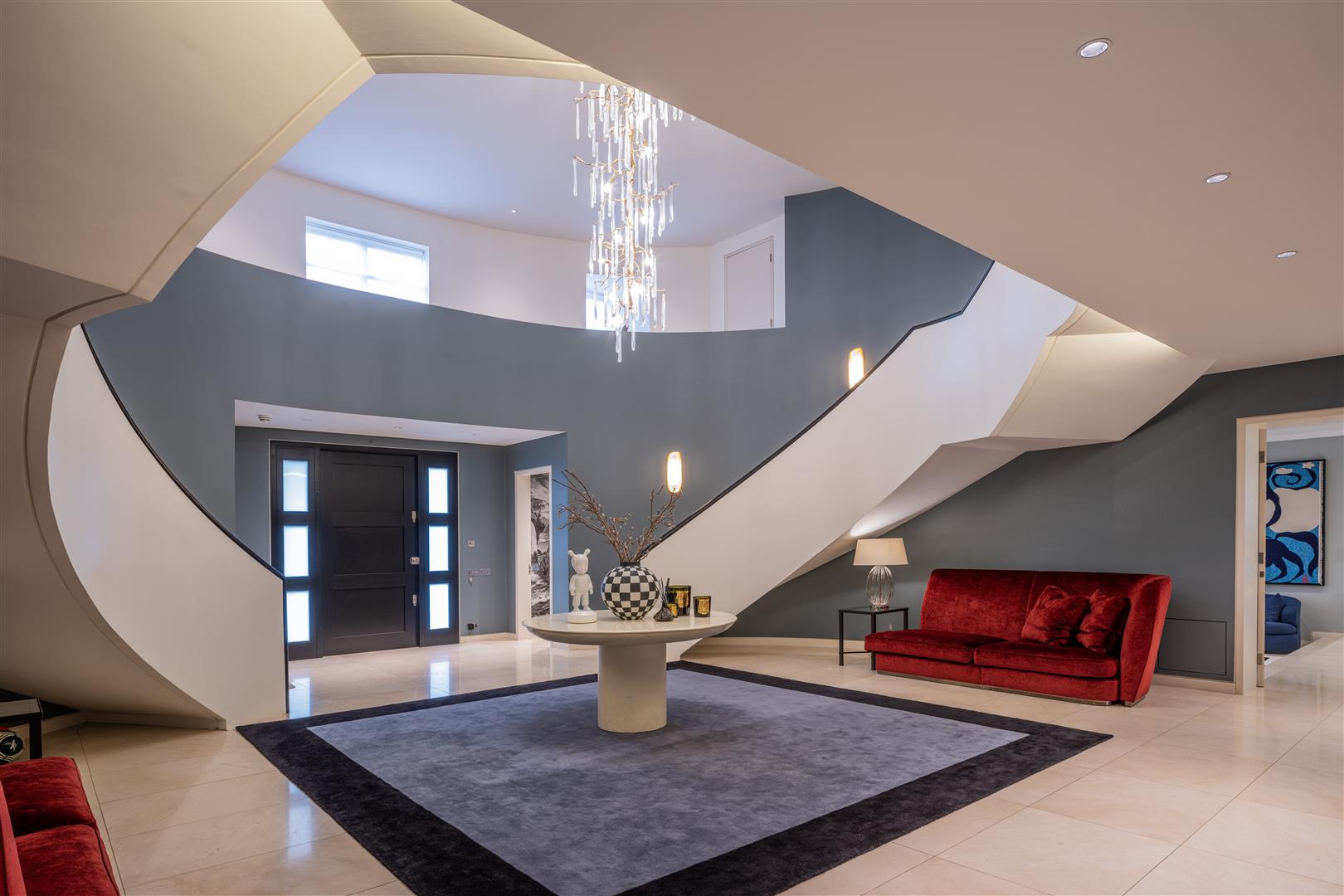 5 bedroom detached house for sale 0