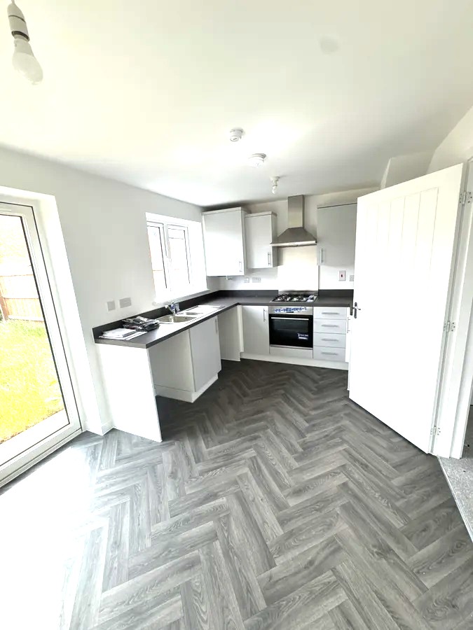 5, Skaters Street, Whittlesey photo 4