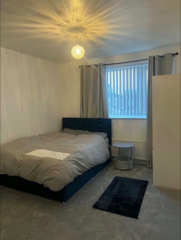 374, Manchester photo 5