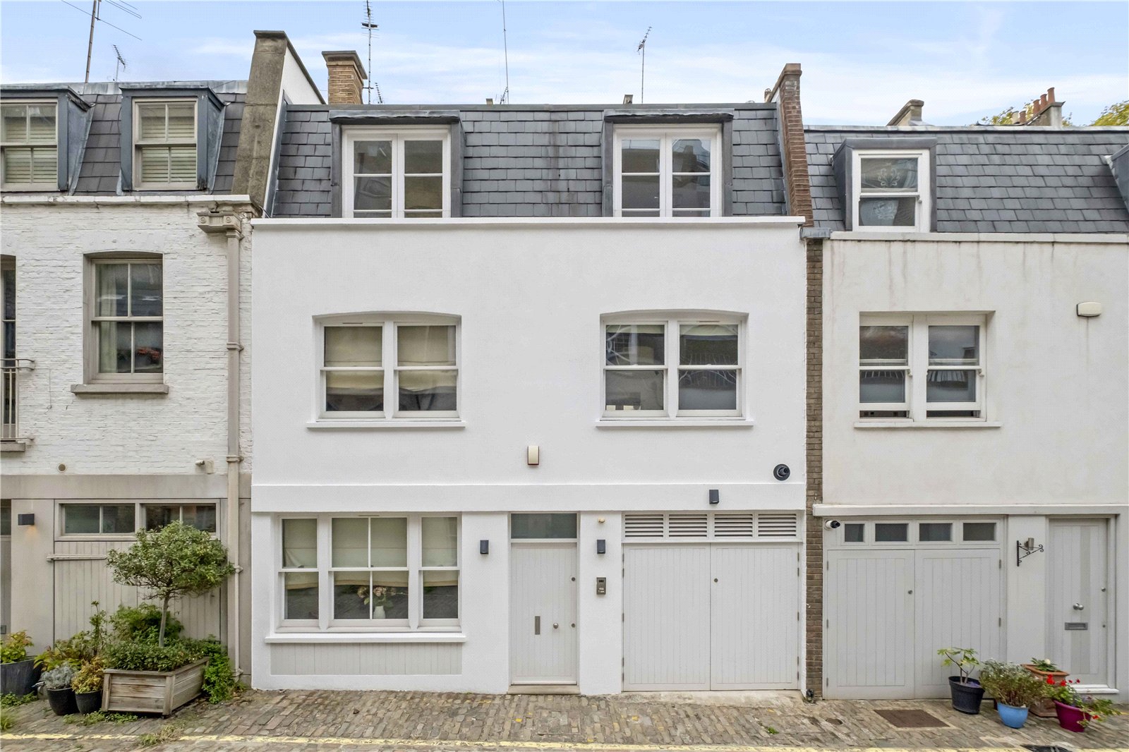 3 bedroom end terrace house for sale in London