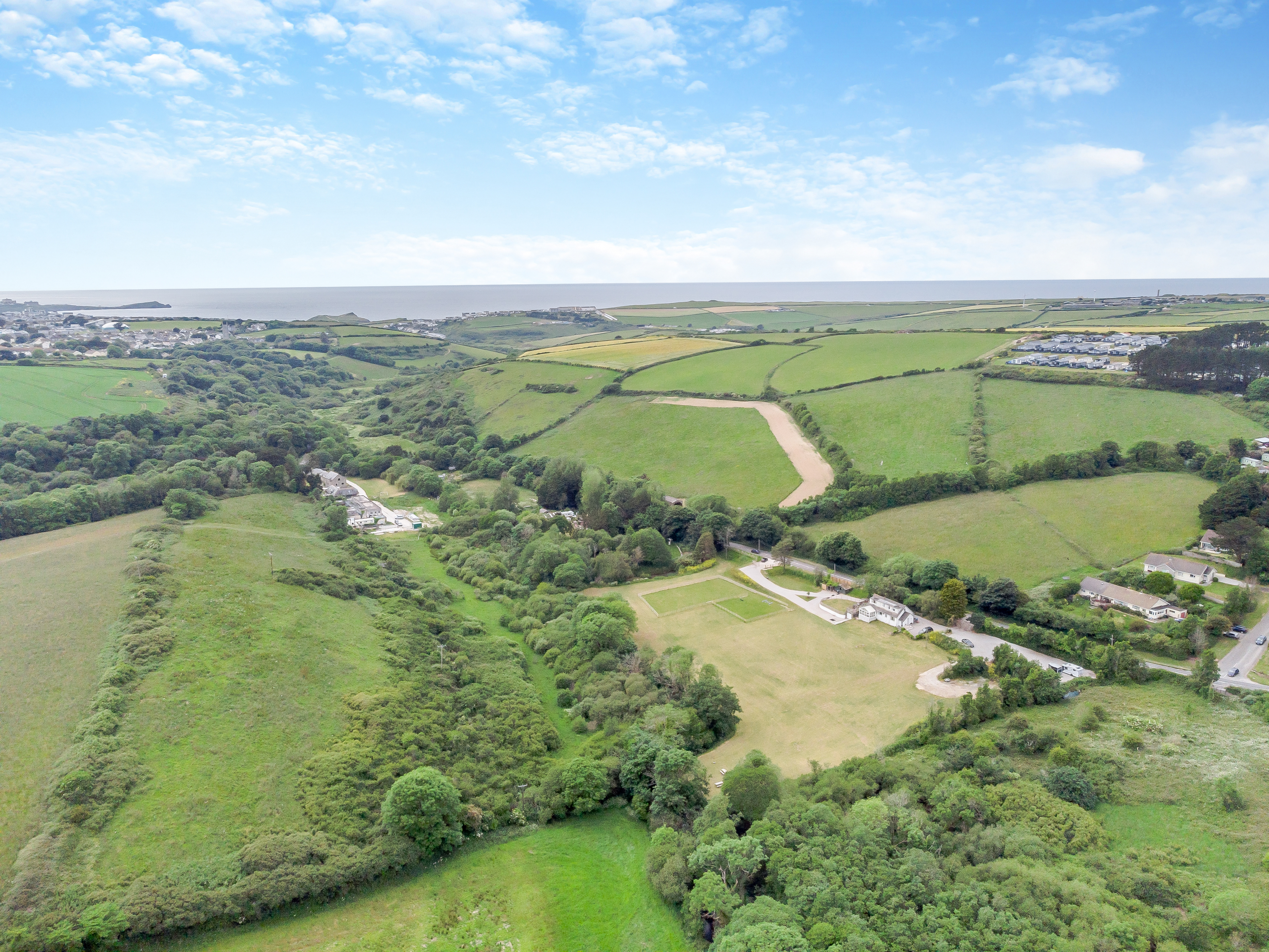 4 bedroom detached house for sale 0