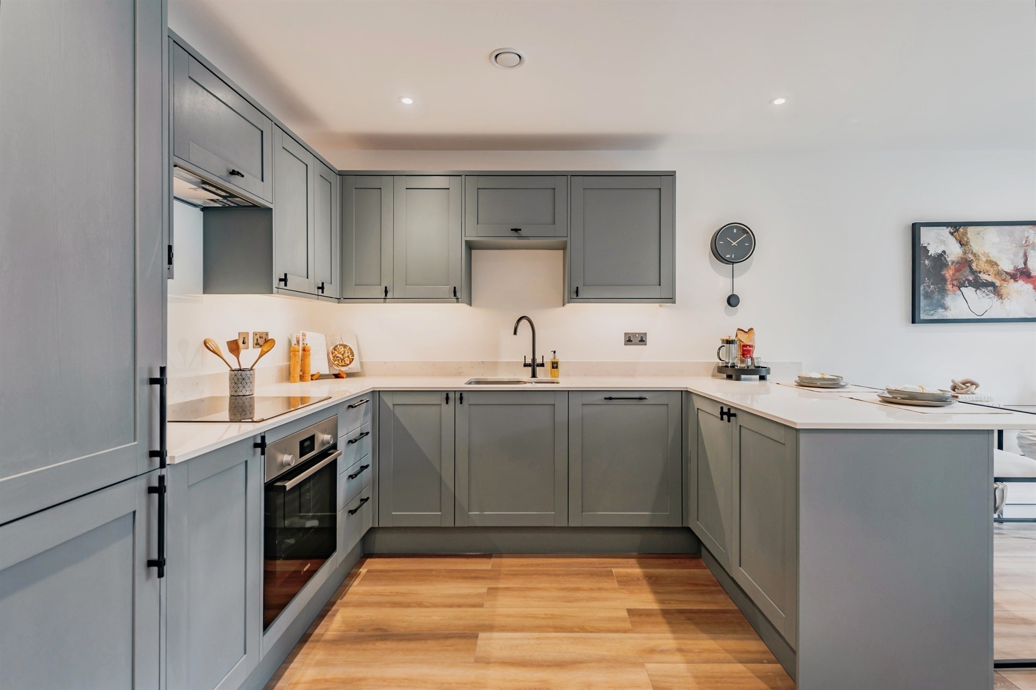 2 bed flat for sale