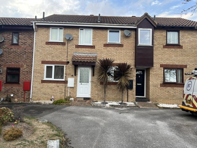 11, Wilson Road, Pinewood photo 2