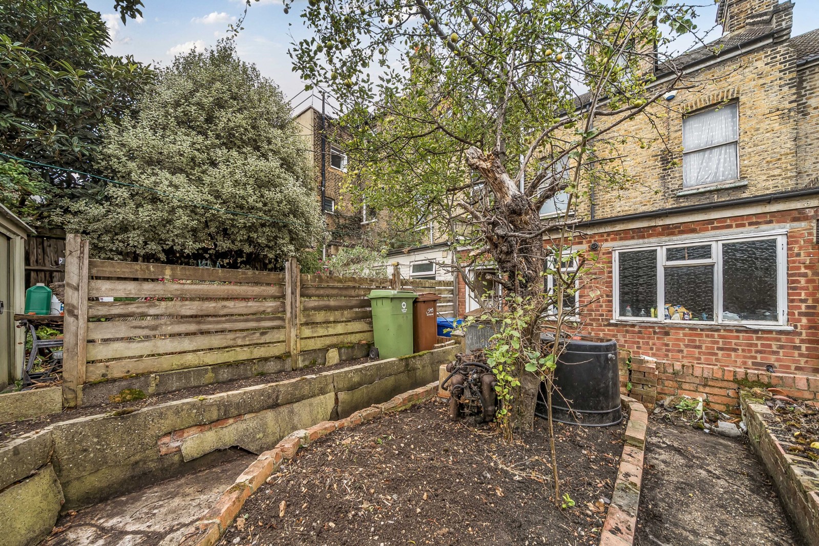 4 bedroom terraced house for sale 0