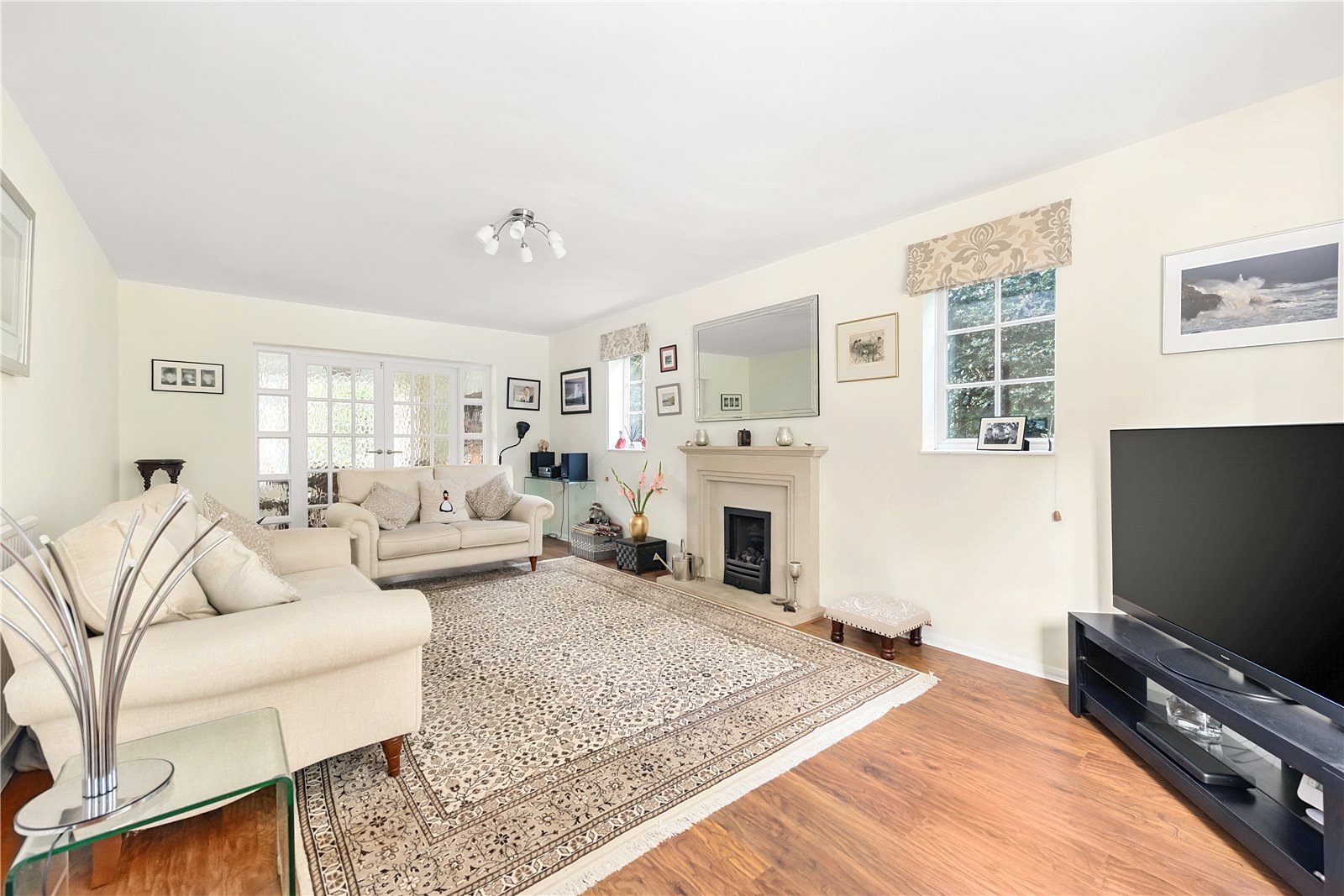 5 bedroom detached house for sale 0