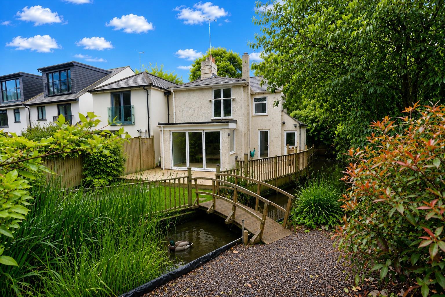 16, Two Waters Road, Hemel Hempstead photo 2