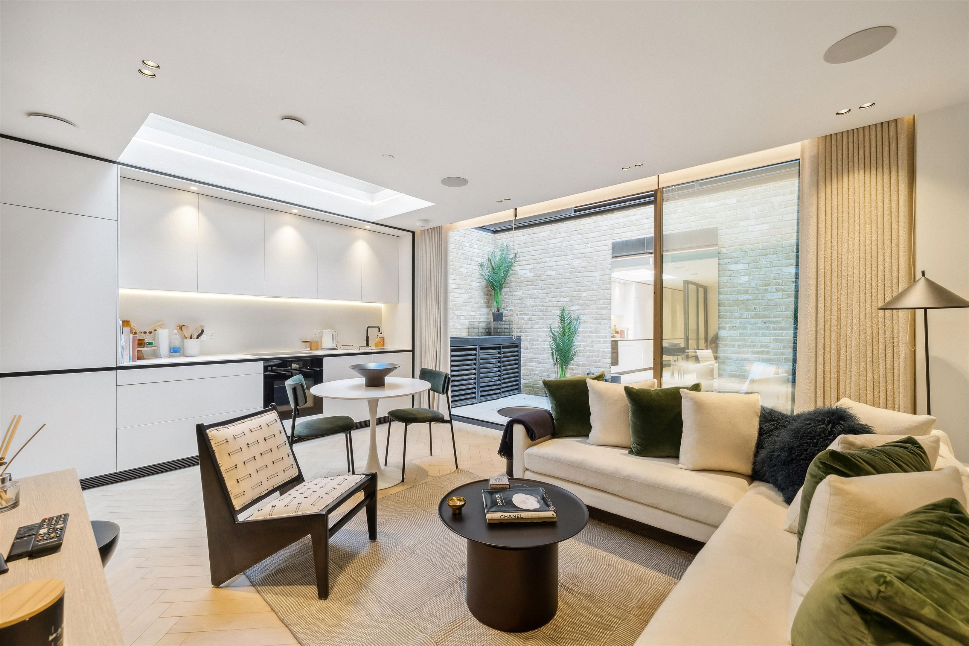 8, Park Crescent, London photo 4