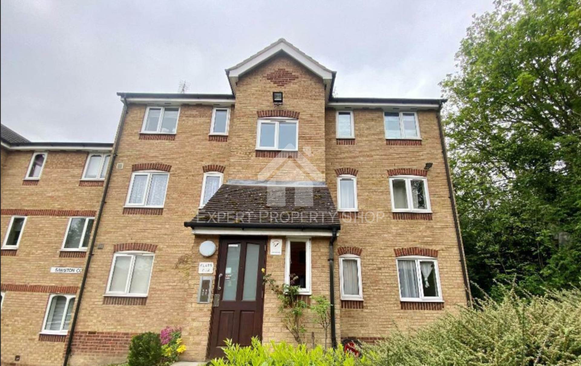 Flat 9, Sawston Court, Linnet Way, Purfleet On Thames photo 2