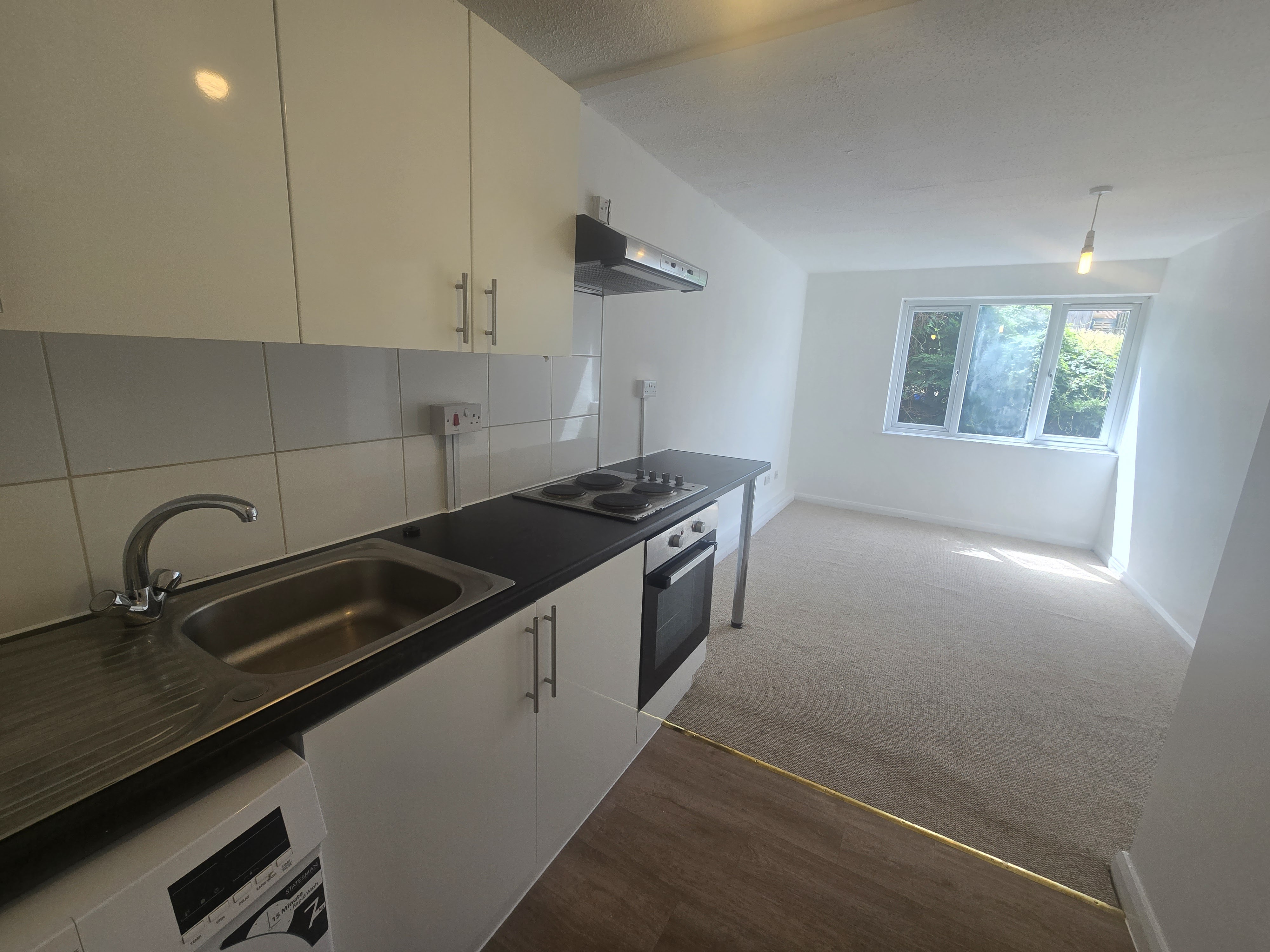 Flat 6, Coleman Road, Belvedere photo 5