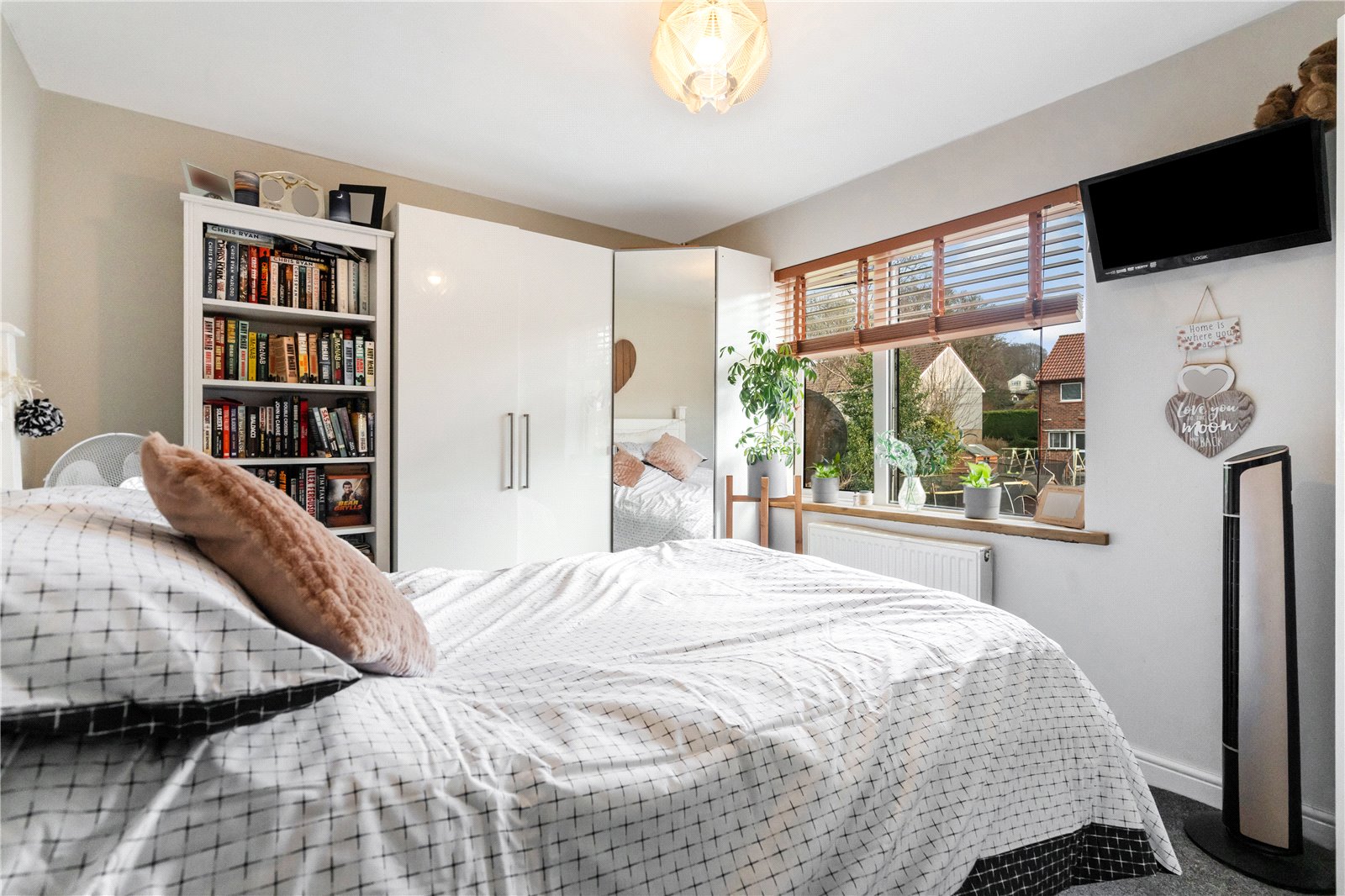 Photos of Caledonia Road, Ayr, South Ayrshire KA7 66898468