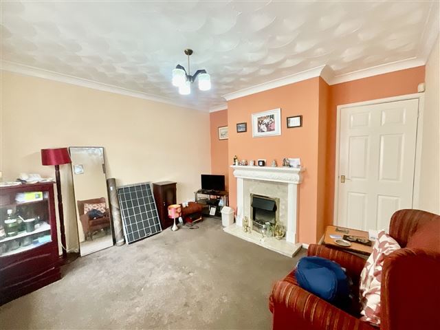 46, Daresbury Road, Sheffield photo 3