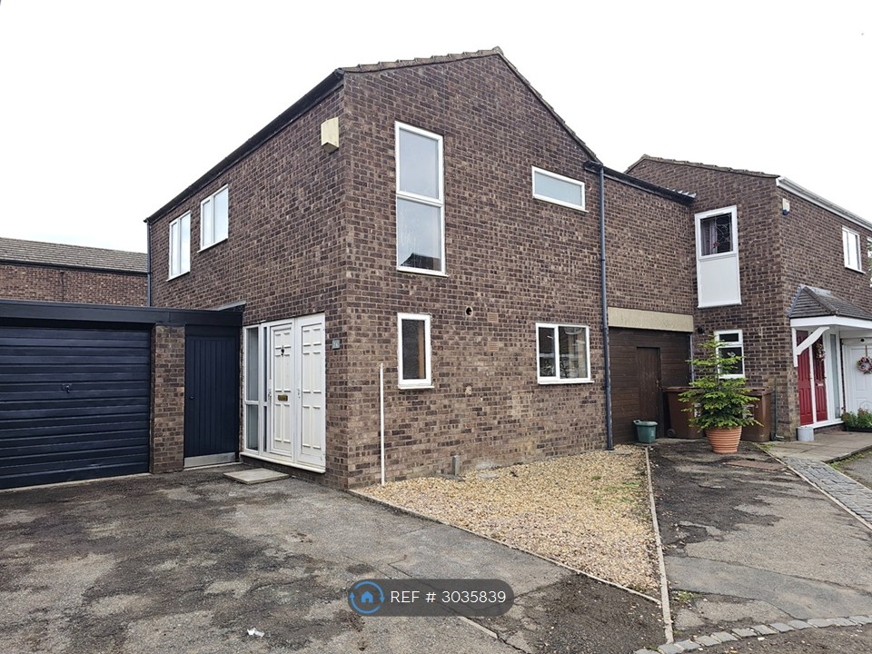 Dresden Close, Corby photo 4