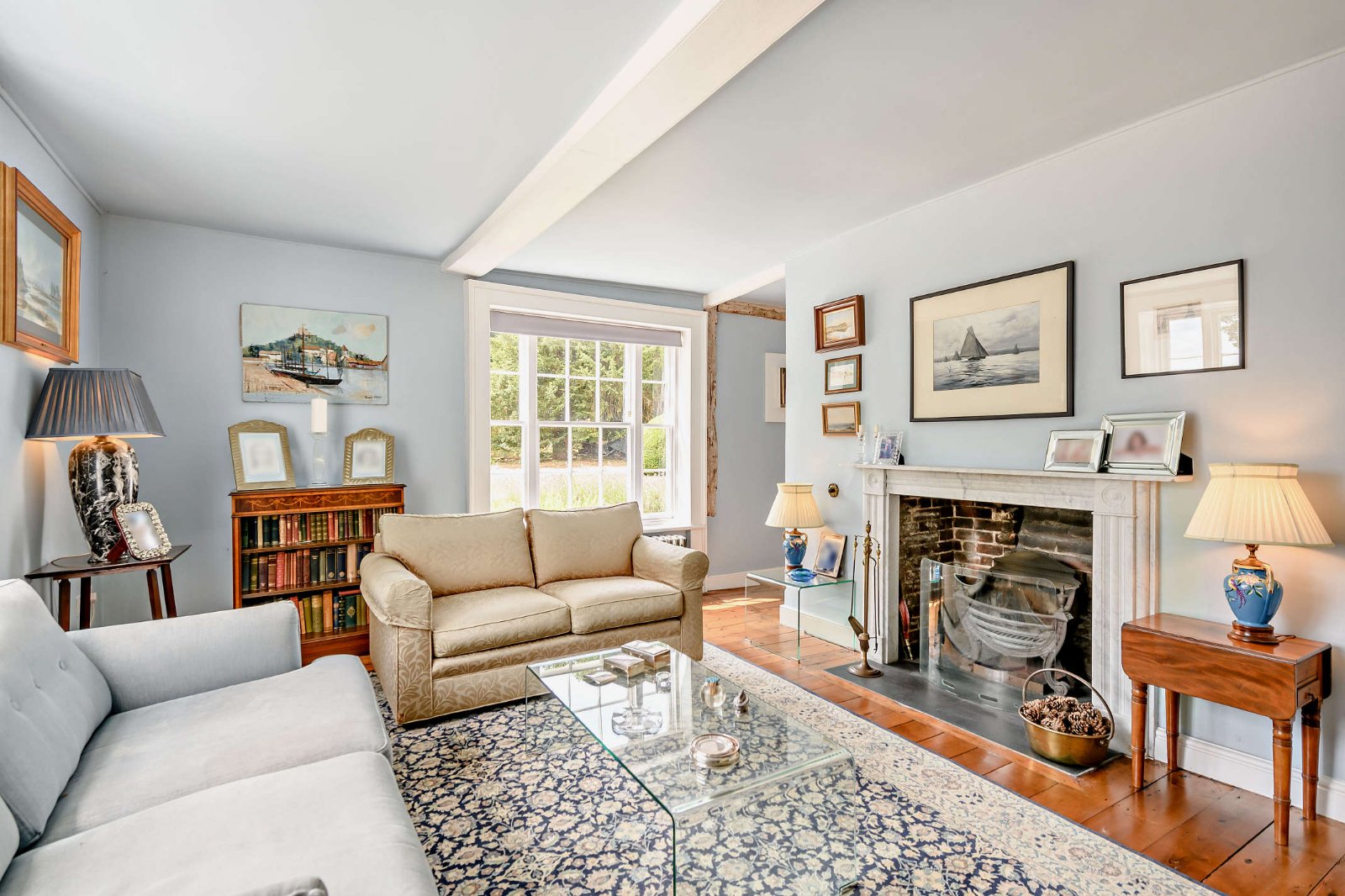 6 bedroom detached house for sale 0