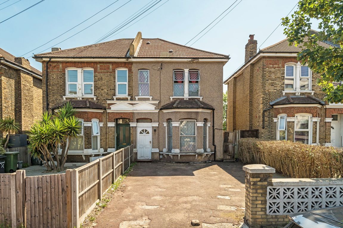 27, Perry Hill, London photo 4