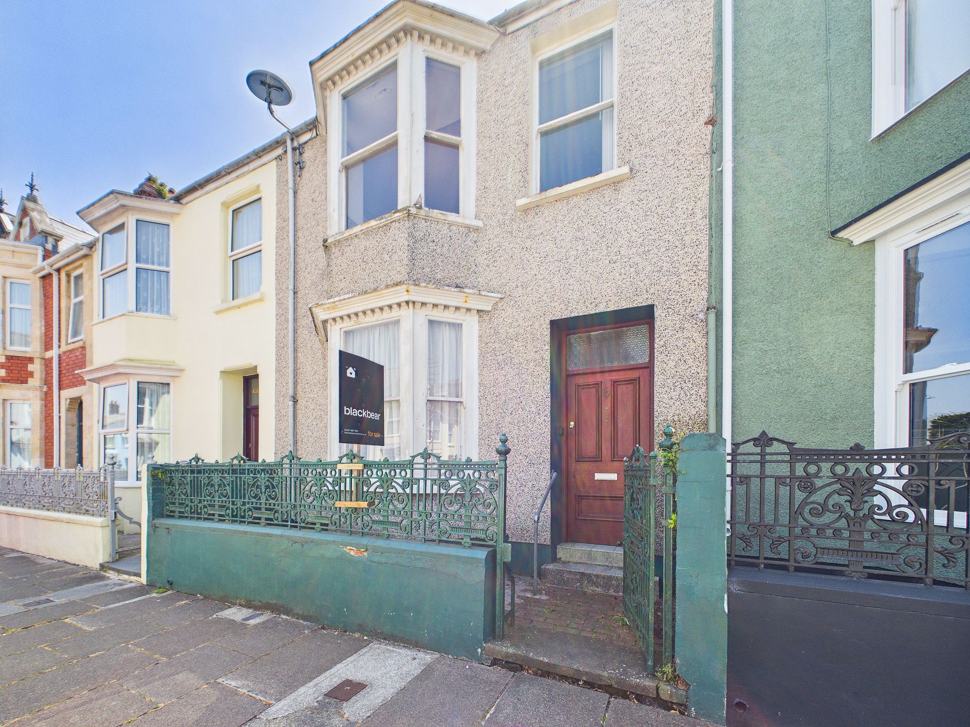 6 Hawkstone Road, Pembroke Dock photo 2